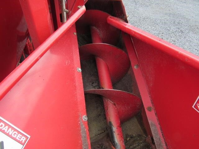  Gehl MX125 Grinders and Mixer