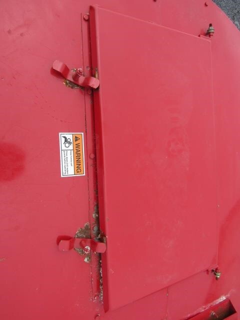  Gehl MX125 Grinders and Mixer