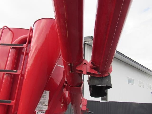  Gehl MX125 Grinders and Mixer