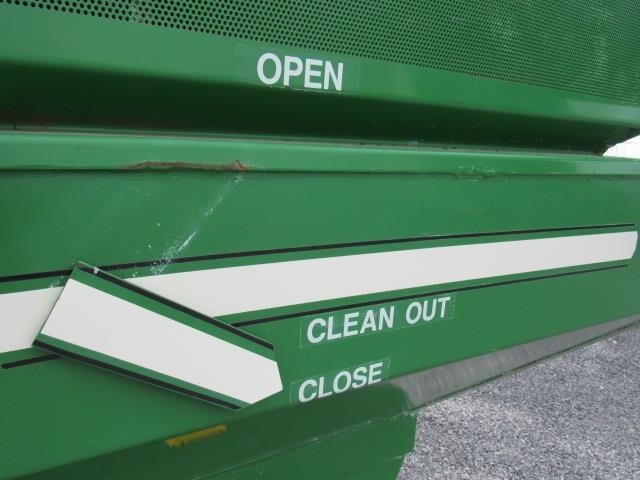  E-Z Trail 510 Grain Cart