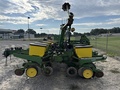 1996 John Deere 1760 Planter