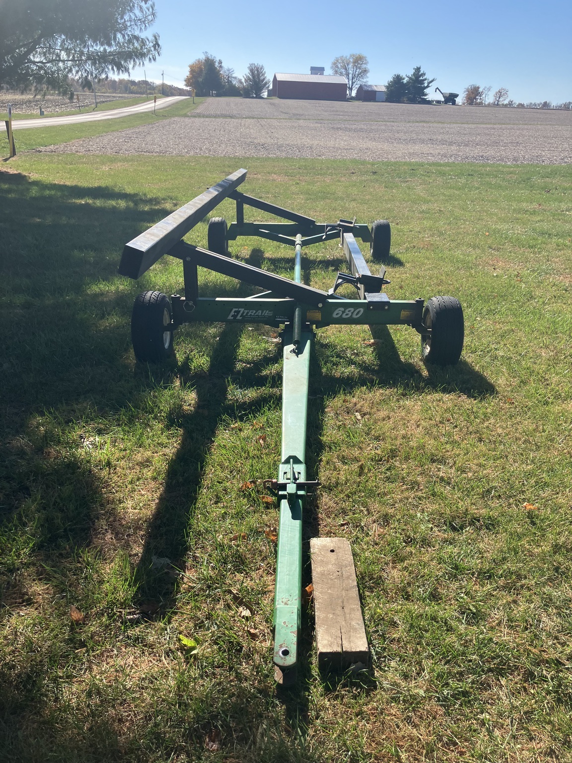2008 E-Z Trail 680 Header Trailer