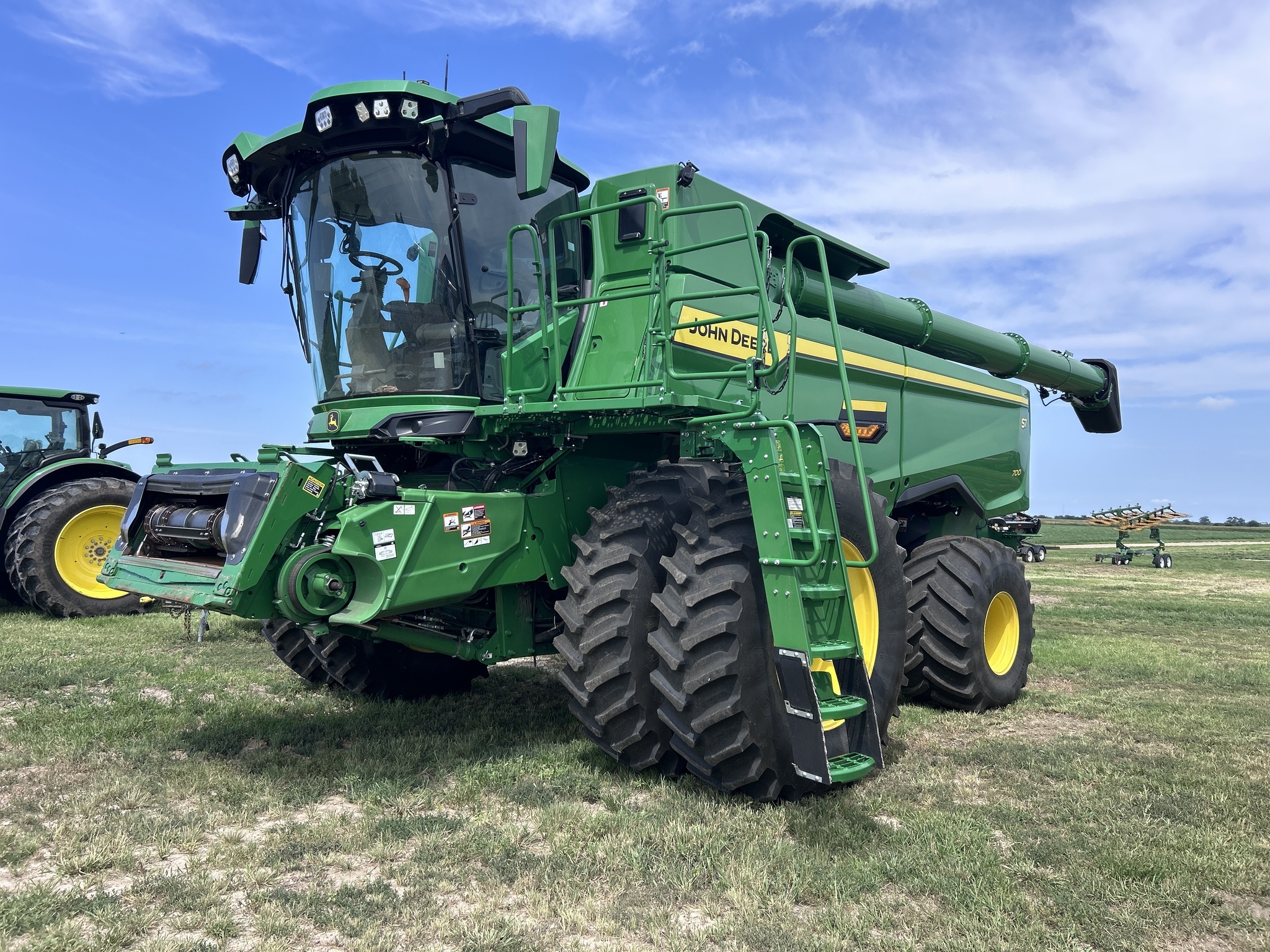 2025 John Deere S7 700 Combine