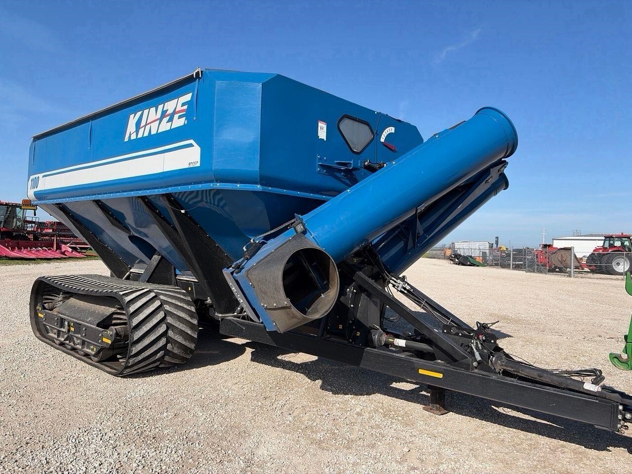 2013 Kinze 1100 Grain Cart