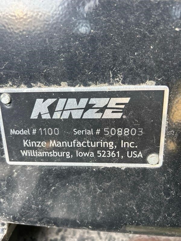 2013 Kinze 1100 Grain Cart