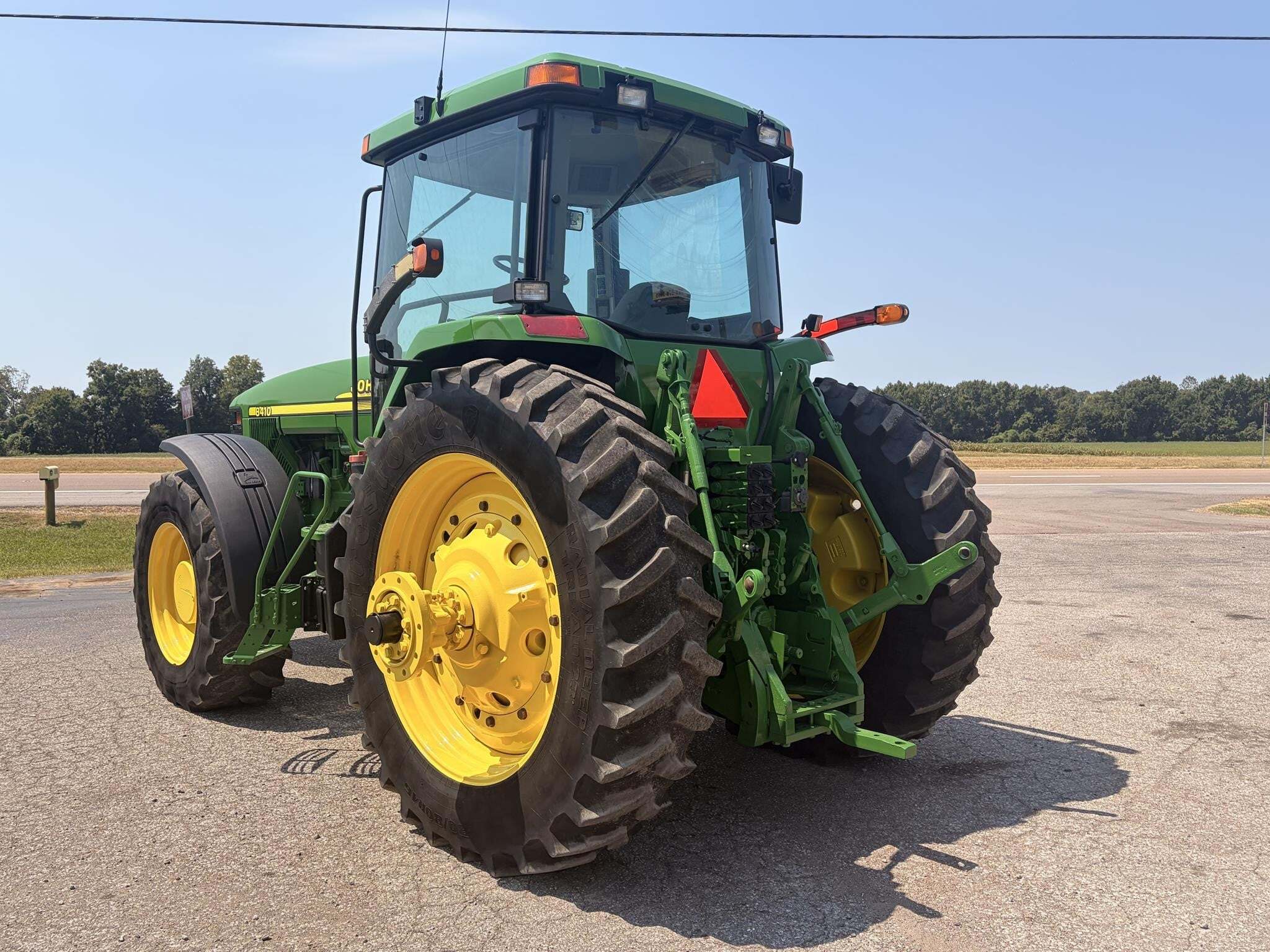 2000 John Deere 8410 Tractor