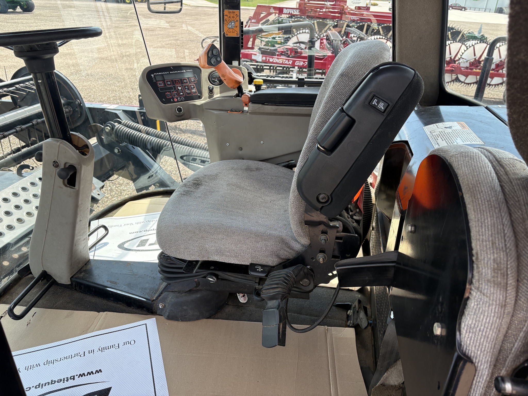 2010 MacDon M150 Self-Propelled Windrowers and Swather