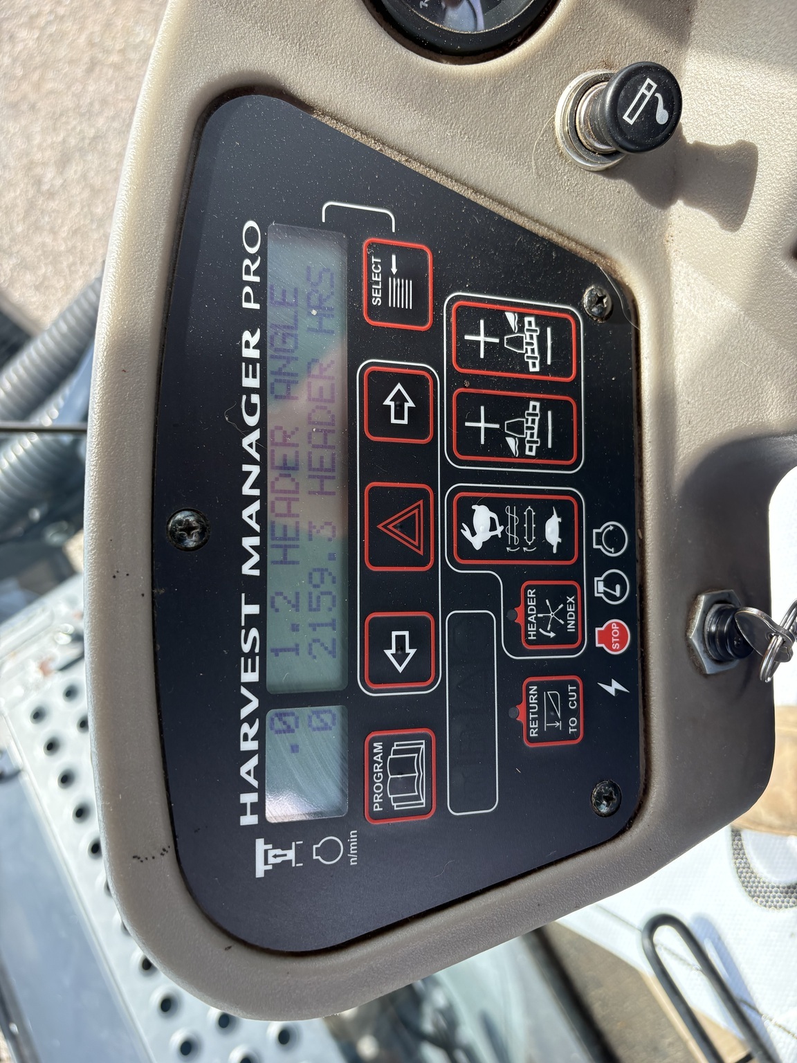 2010 MacDon M150 Self-Propelled Windrowers and Swather