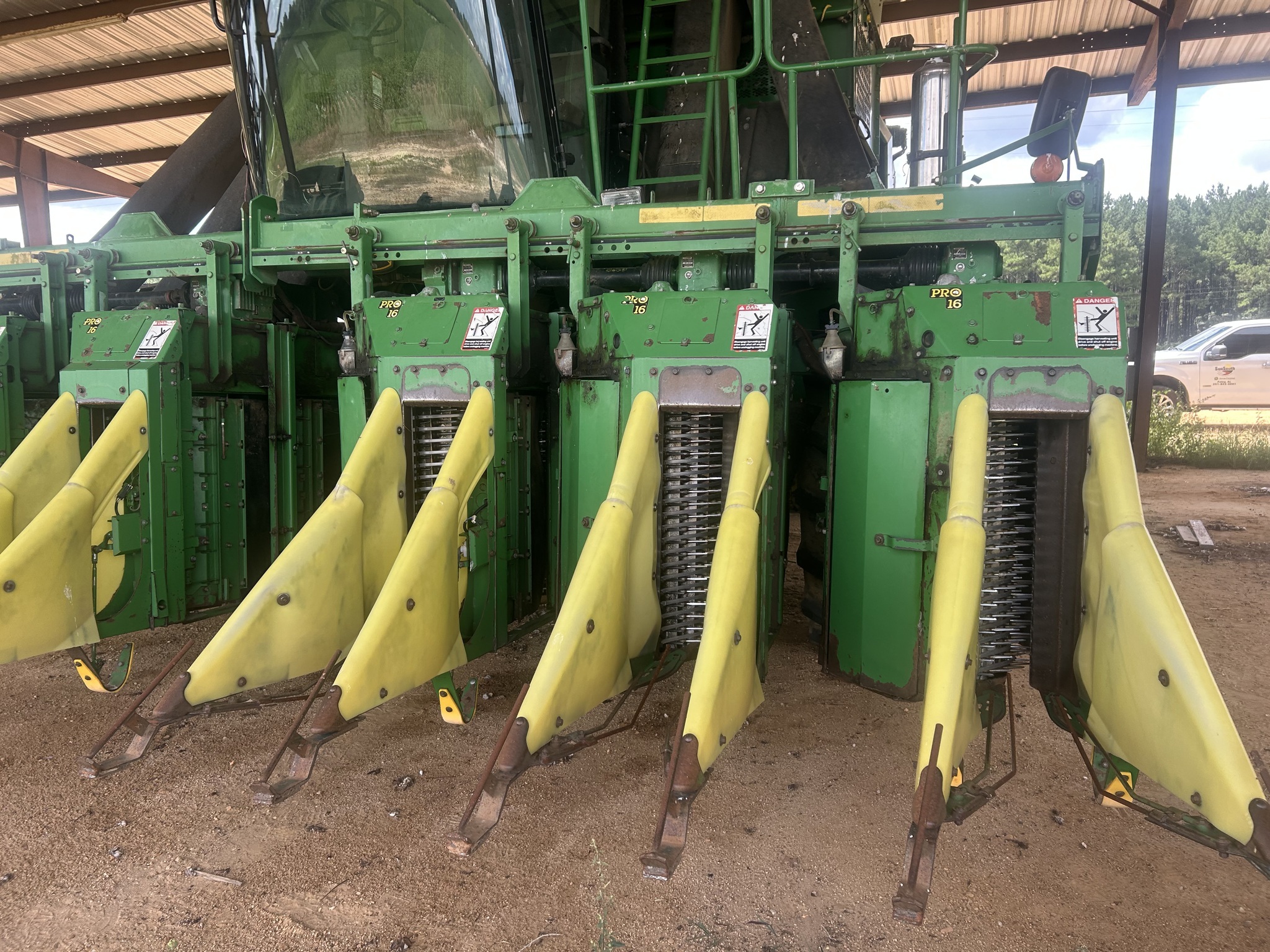 2010 John Deere 7760 Cotton Equipment
