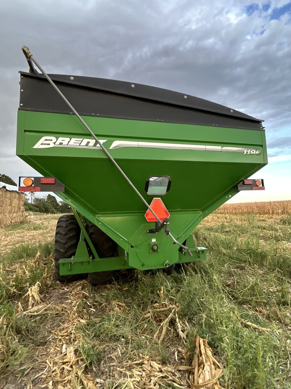 2018 Brent 1196 Grain Cart