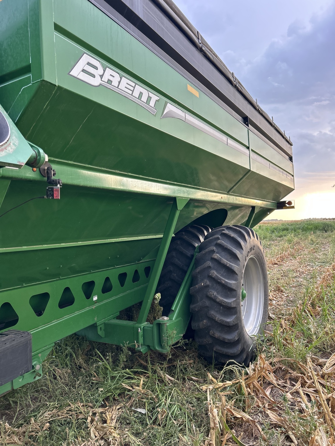 2018 Brent 1196 Grain Cart