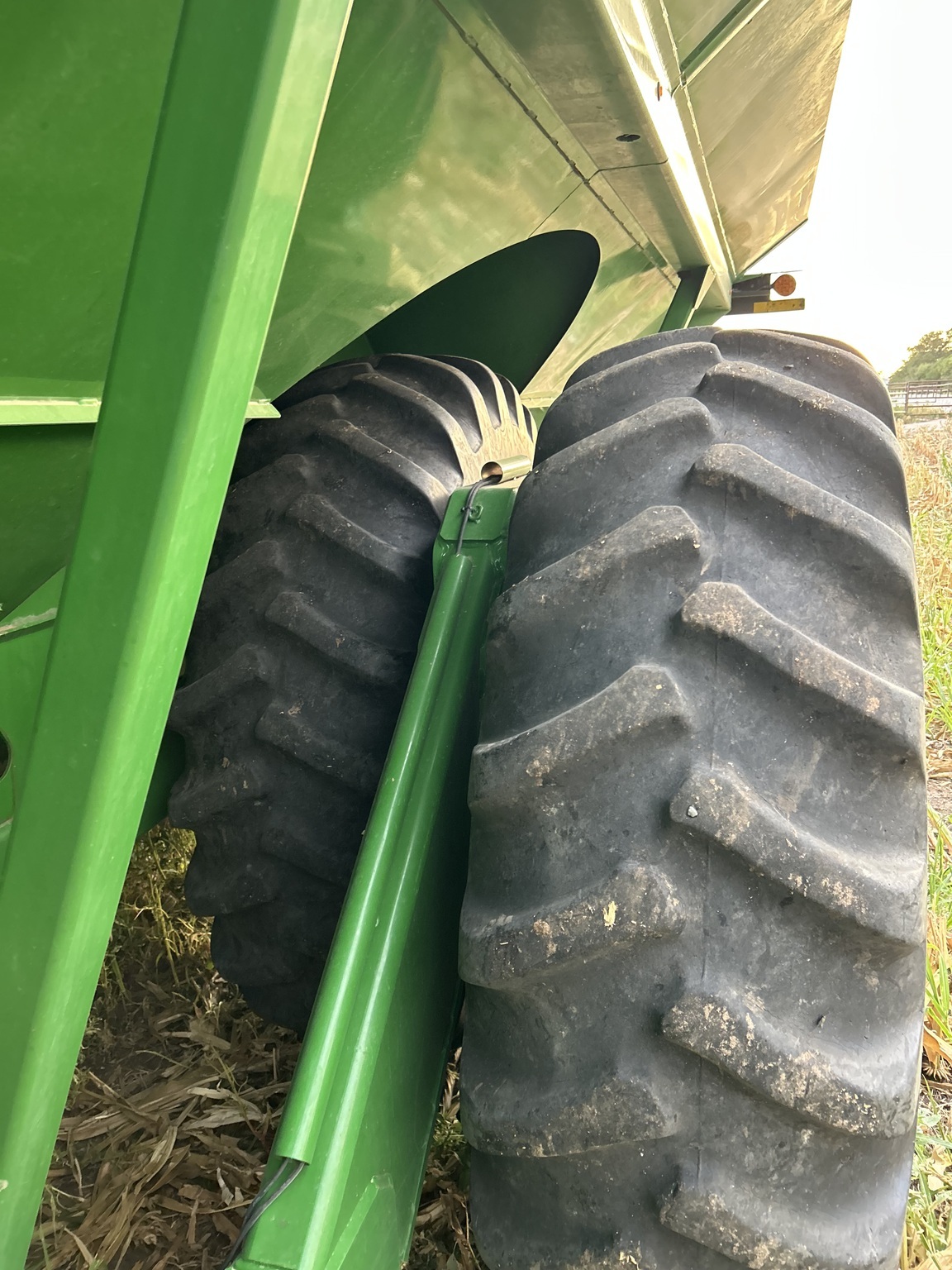 2018 Brent 1196 Grain Cart