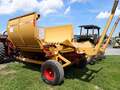  Haybuster 2564 Grinders and Mixer