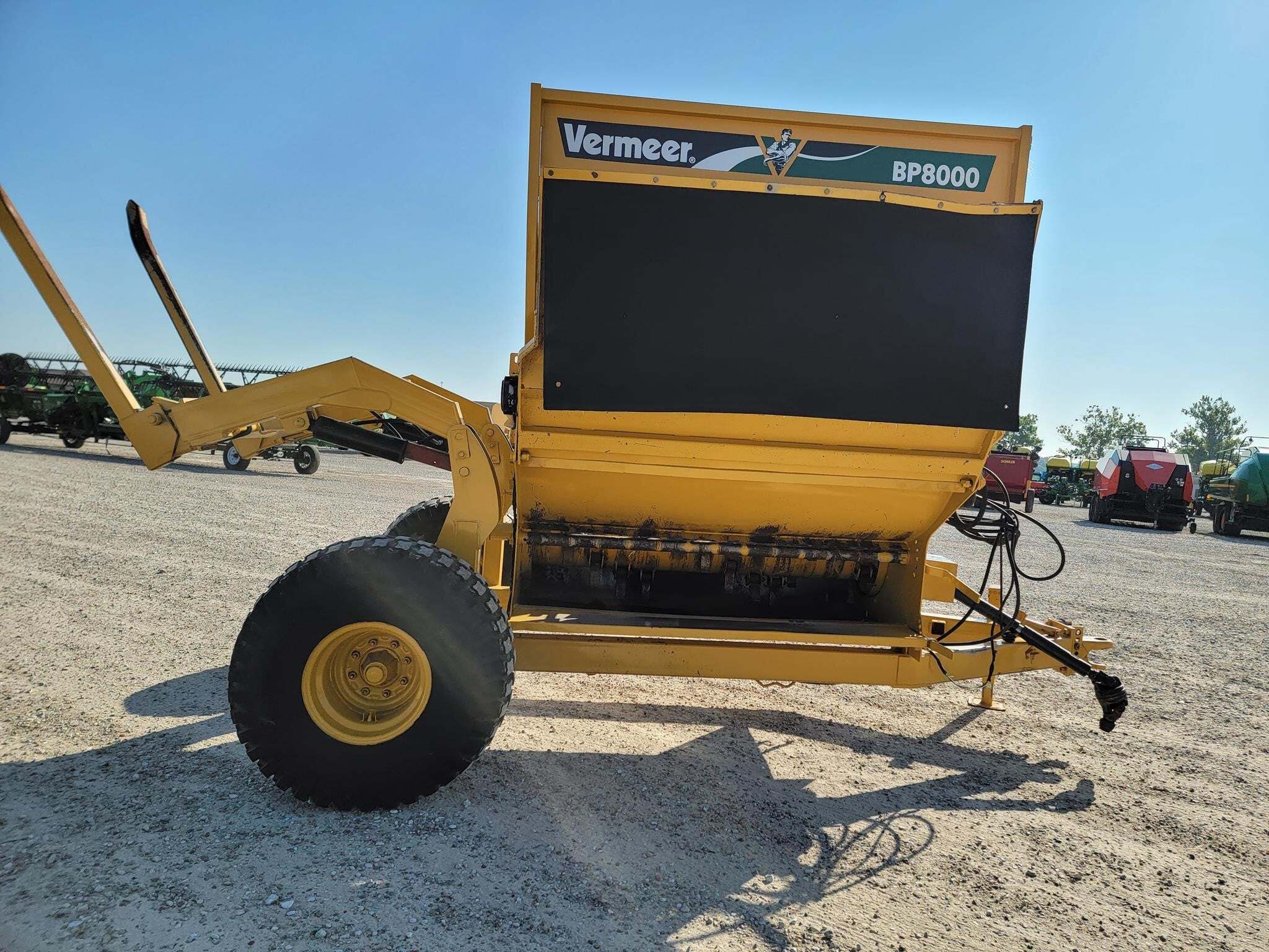 2010 Vermeer BP8000 Grinders and Mixer