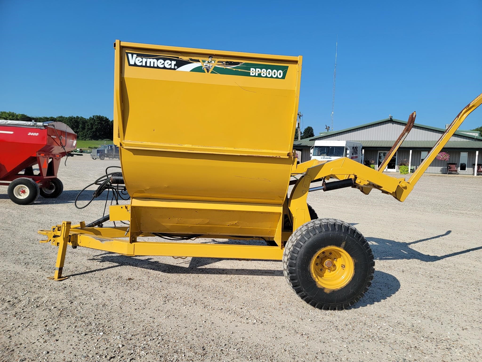 2010 Vermeer BP8000 Grinders and Mixer