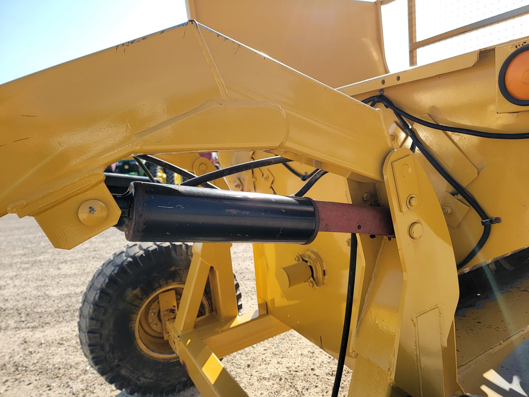 2010 Vermeer BP8000 Grinders and Mixer