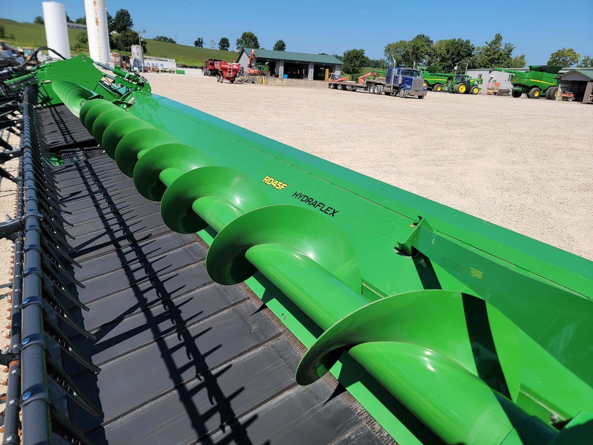 2022 John Deere RD45F Platform