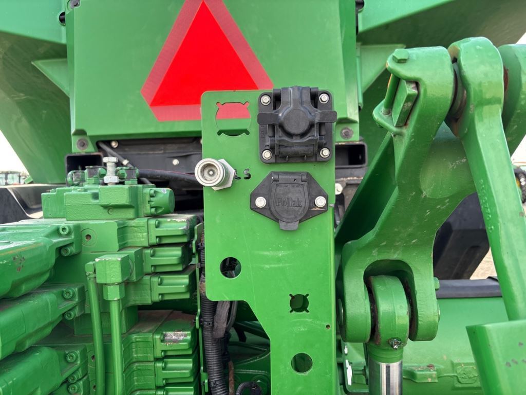 2021 John Deere 8RX 370 Tractor