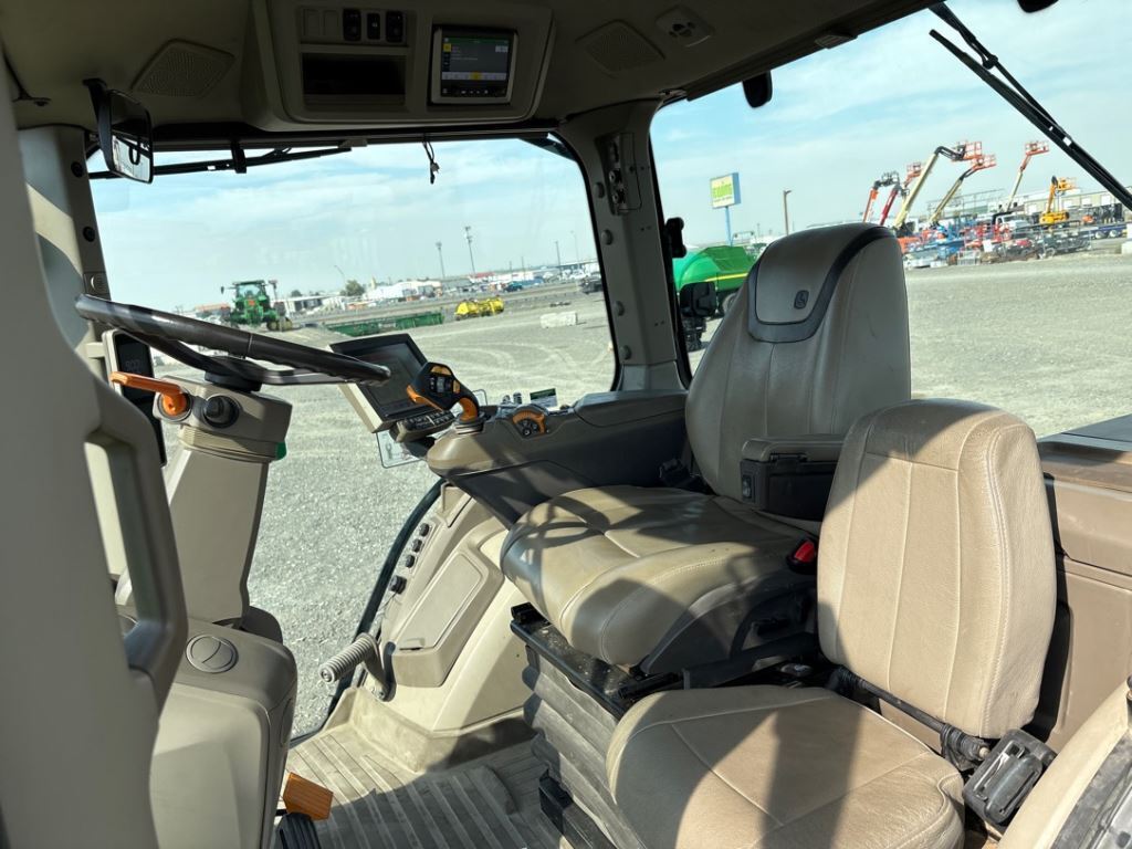 2021 John Deere 8RX 370 Tractor