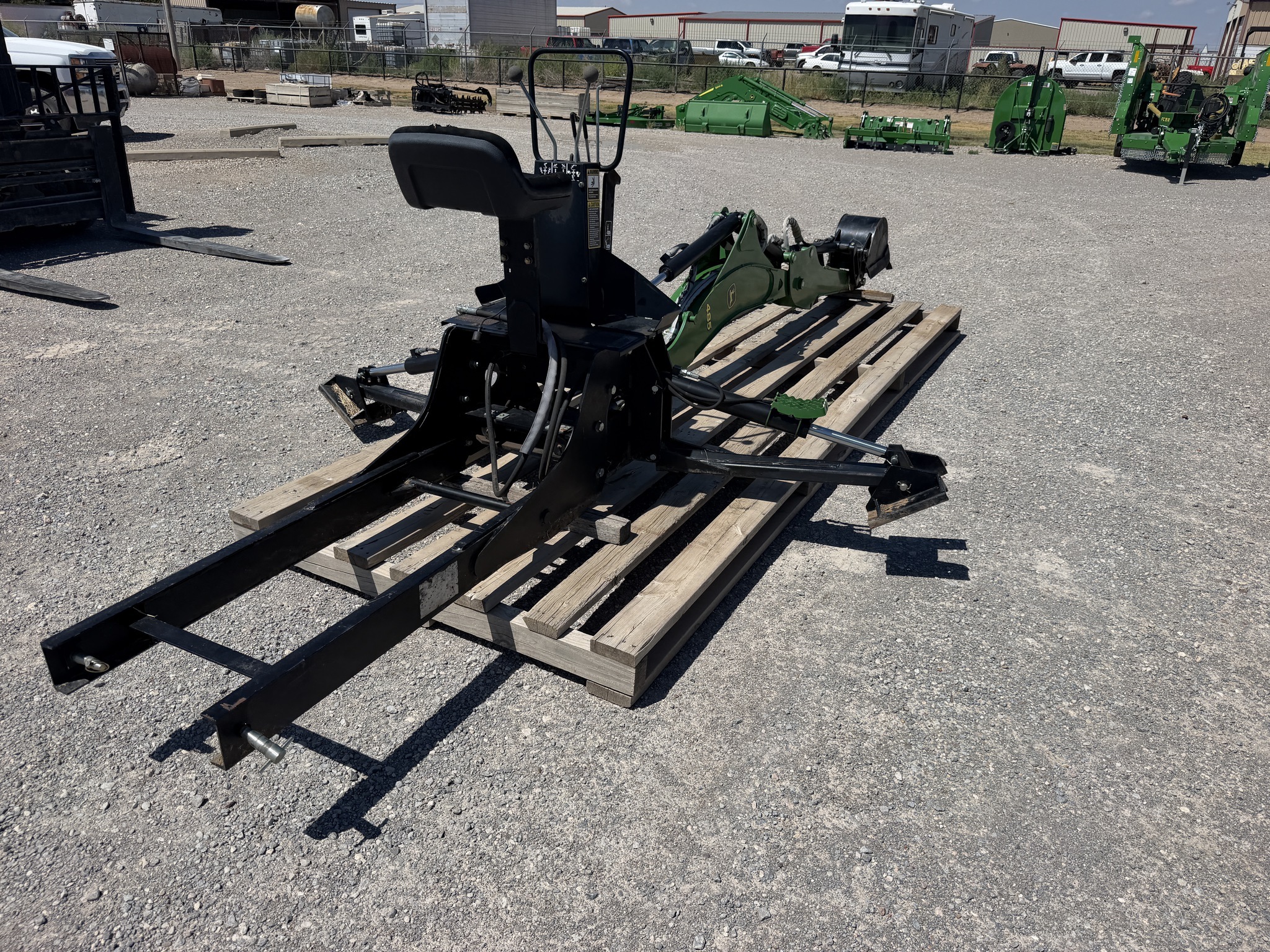 2015 John Deere 485 Backhoe