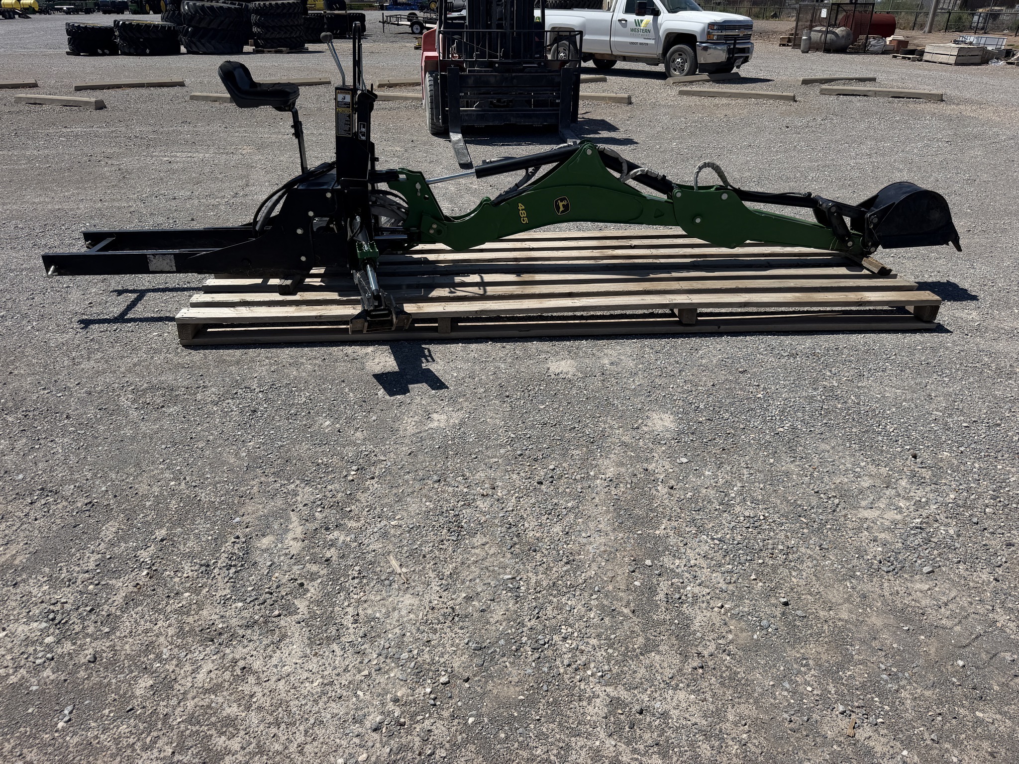 2015 John Deere 485 Backhoe