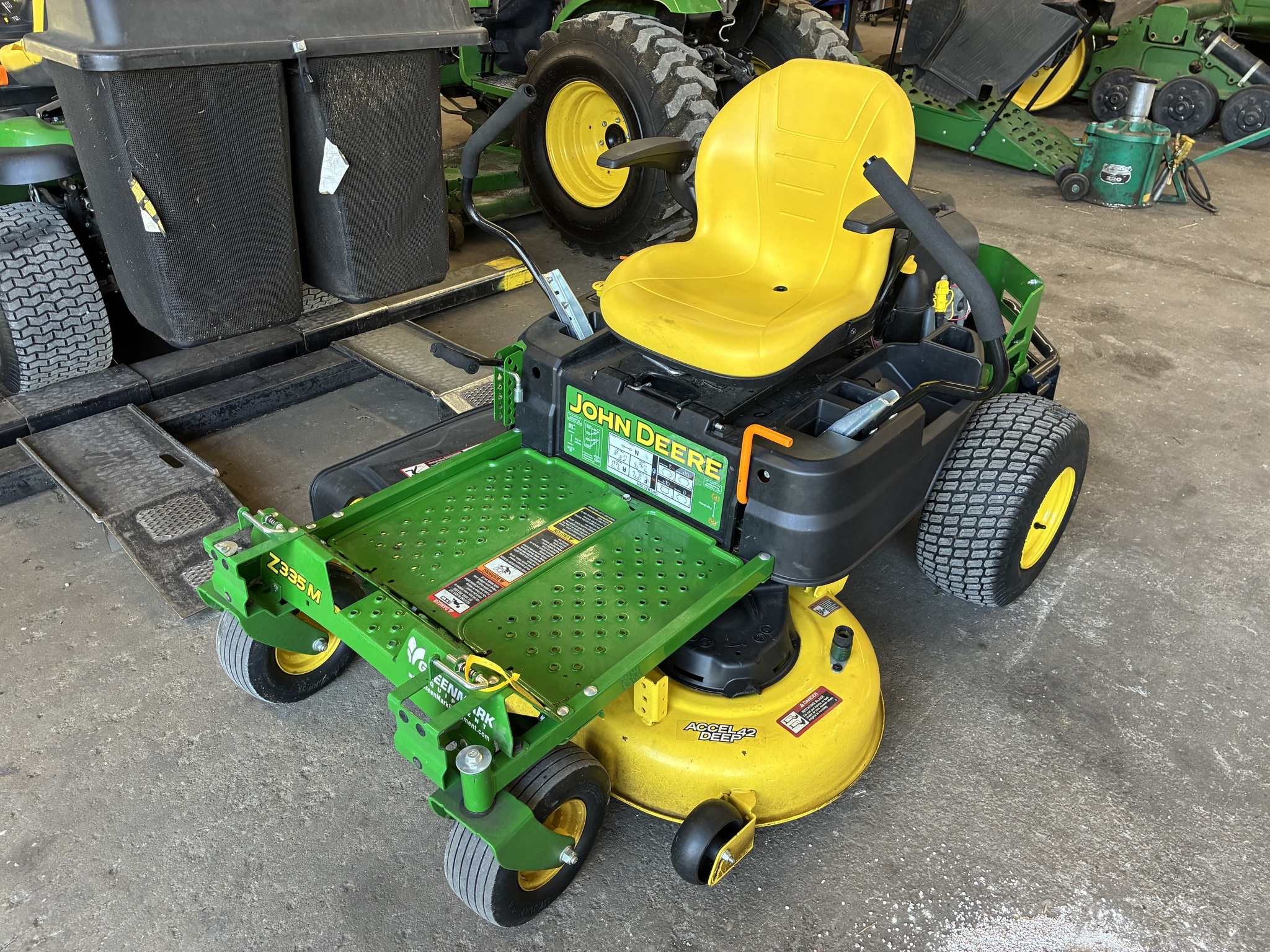 2019 John Deere Z335M Lawn Mower
