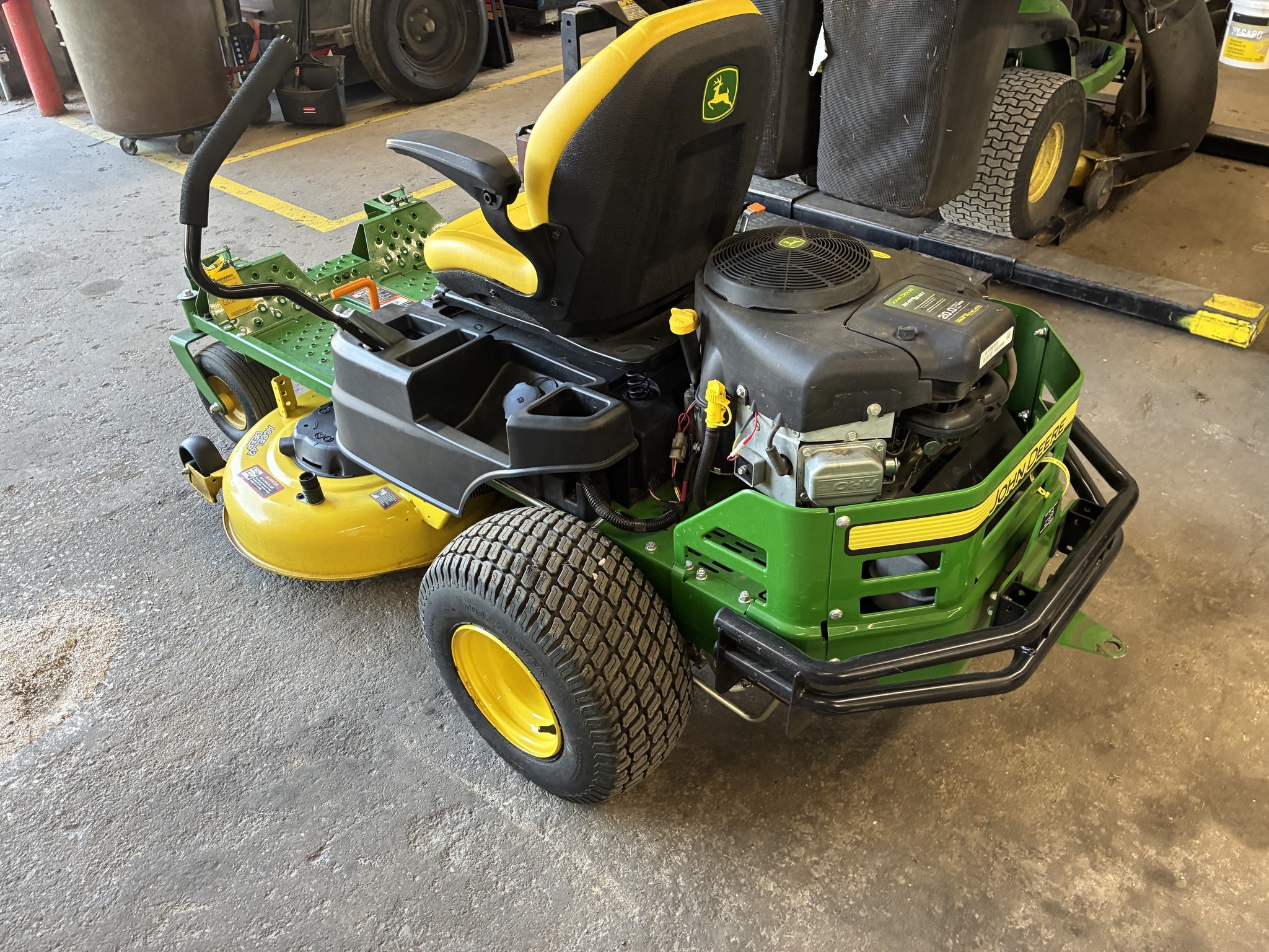 2019 John Deere Z335M Lawn Mower