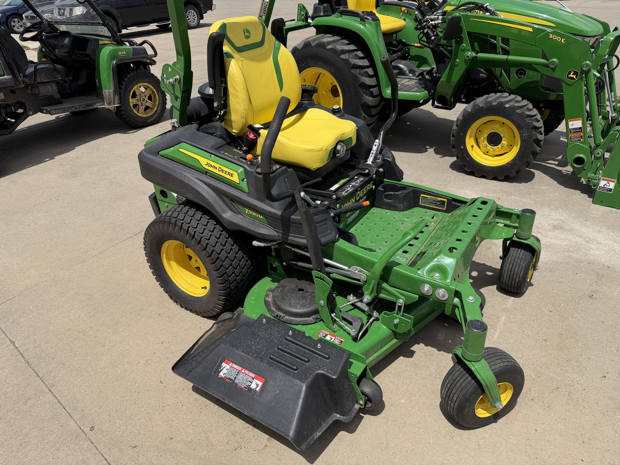 2023 John Deere Z930M Lawn Mower
