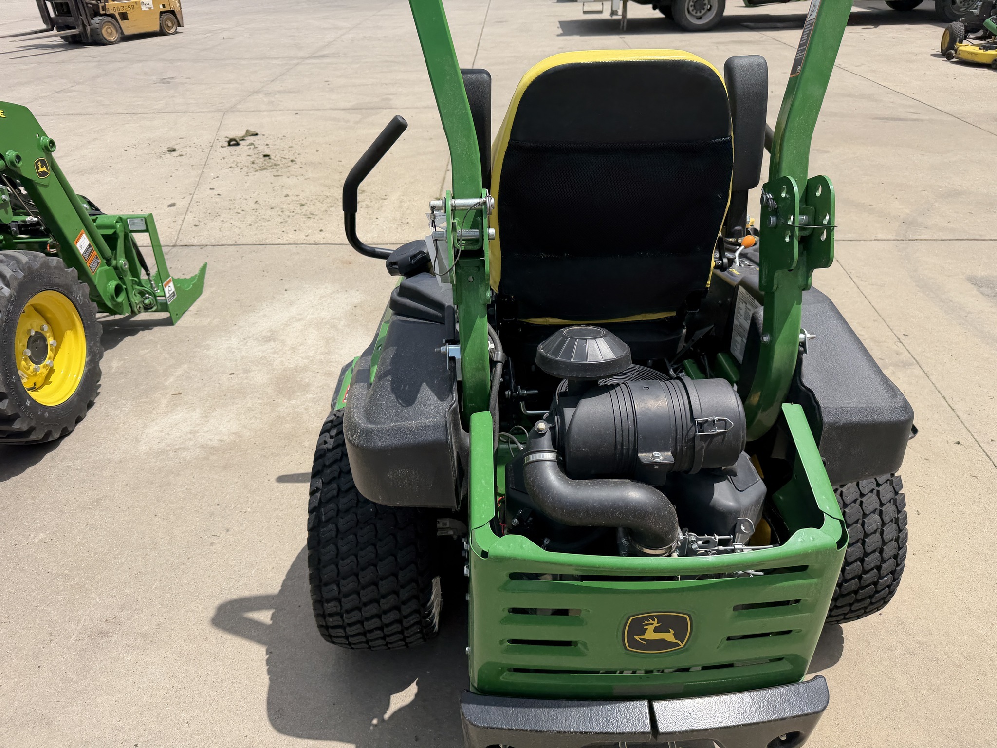 2023 John Deere Z930M Lawn Mower