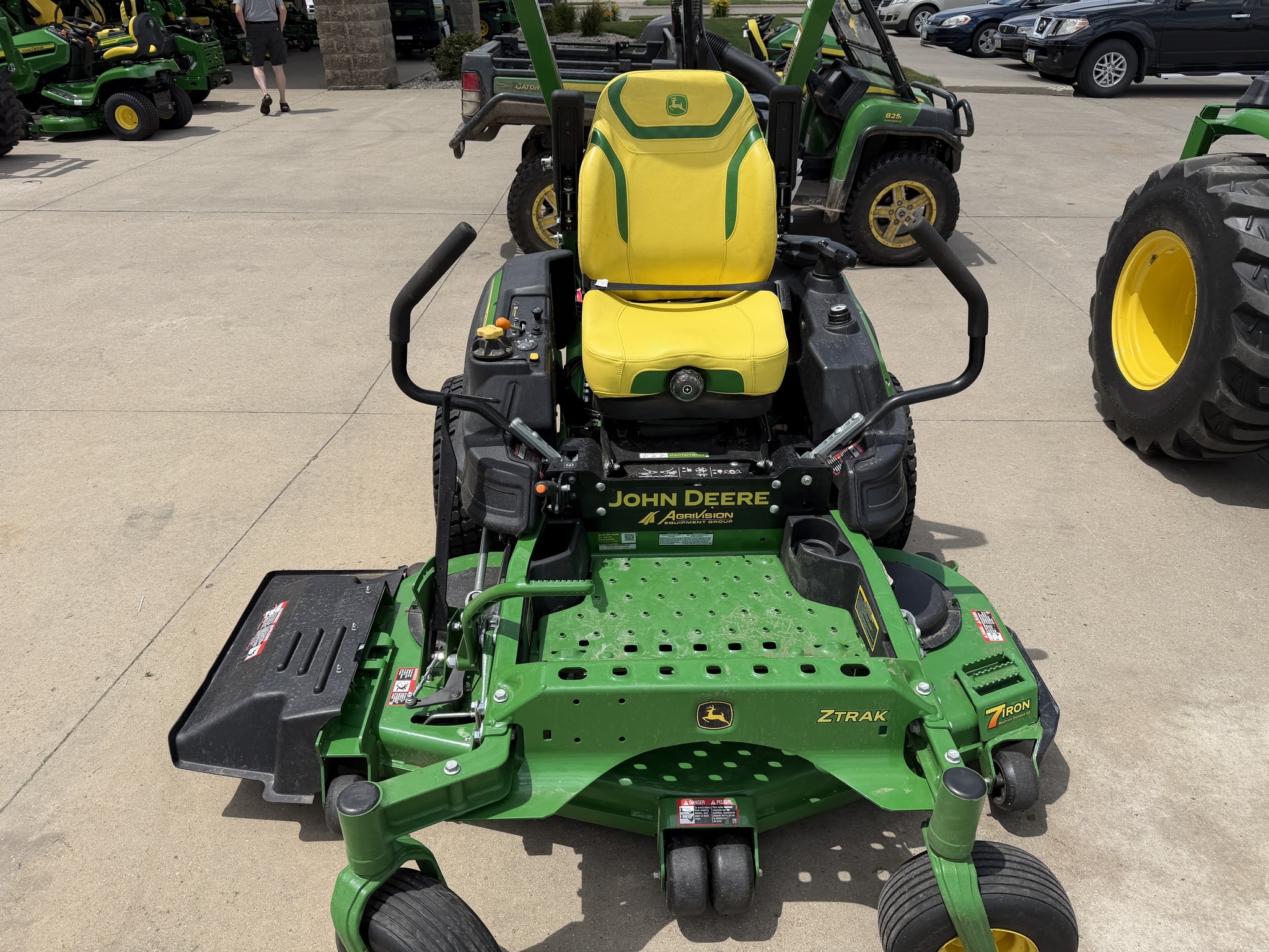 2023 John Deere Z930M Lawn Mower