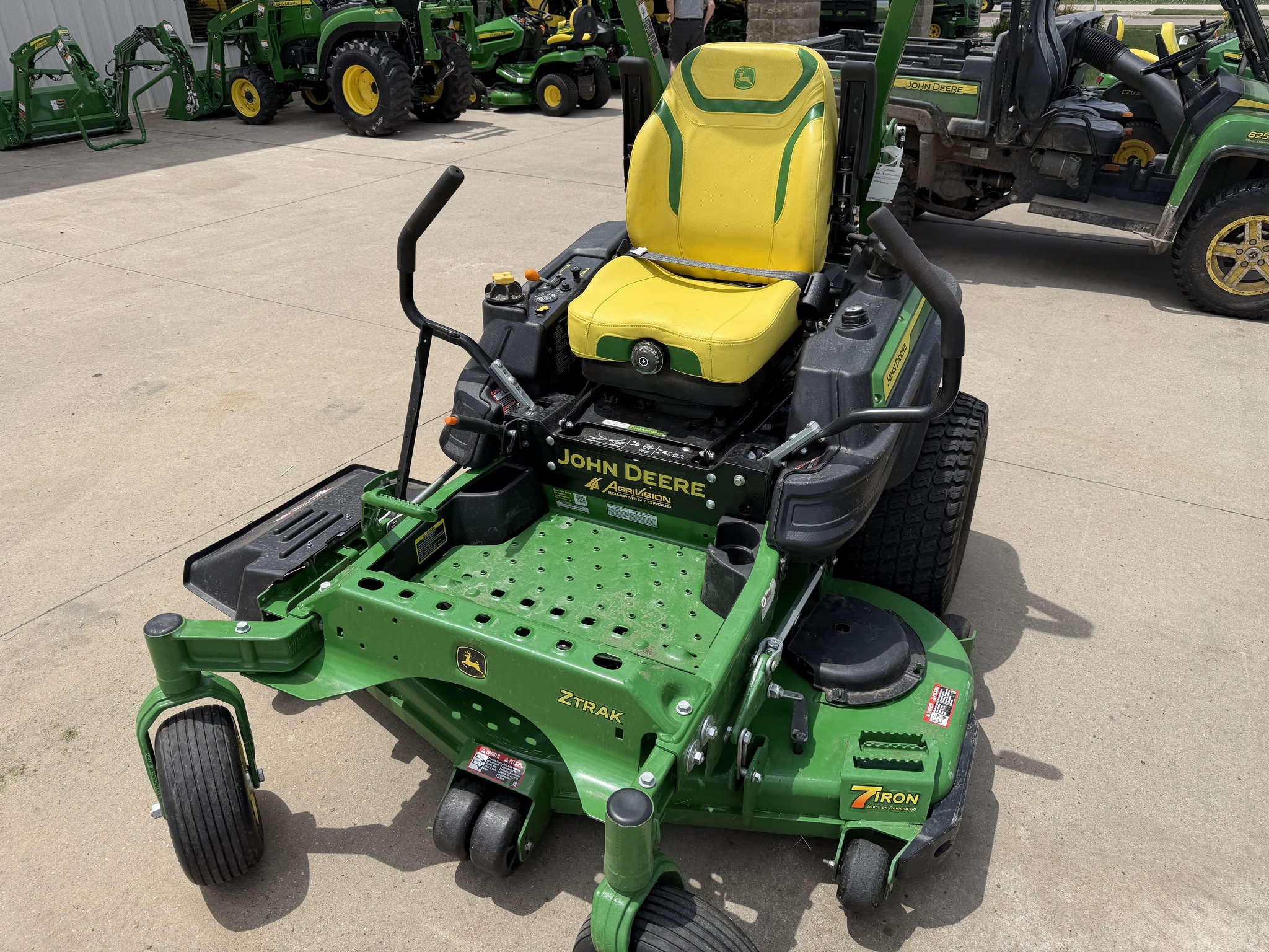 2023 John Deere Z930M Lawn Mower