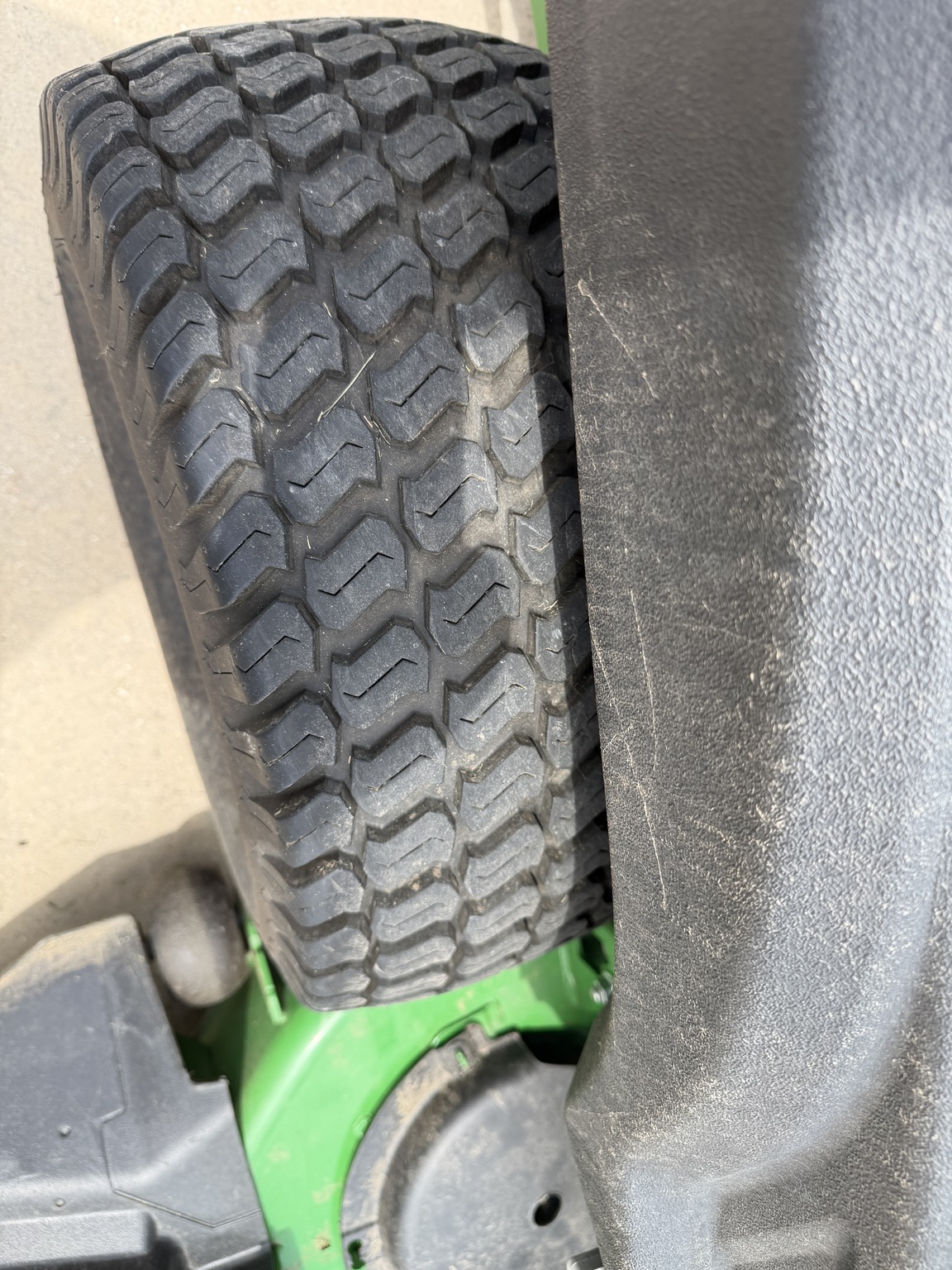 2023 John Deere Z930M Lawn Mower
