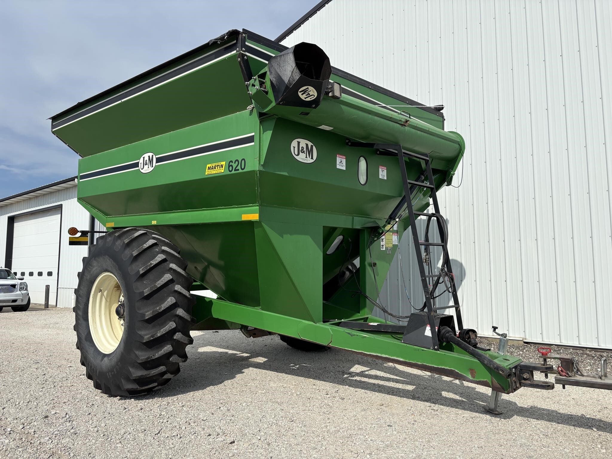  J&M 620-14 Grain Cart