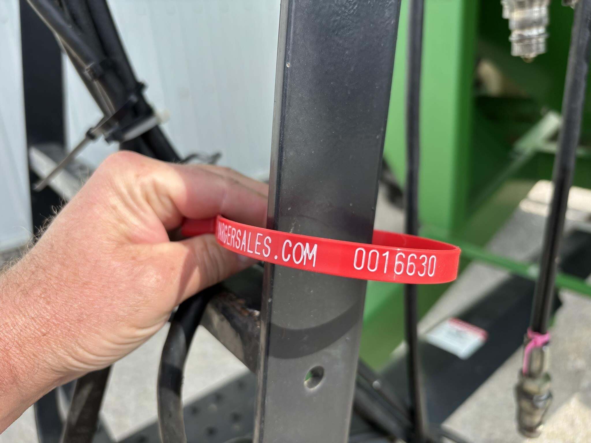  J&M 620-14 Grain Cart