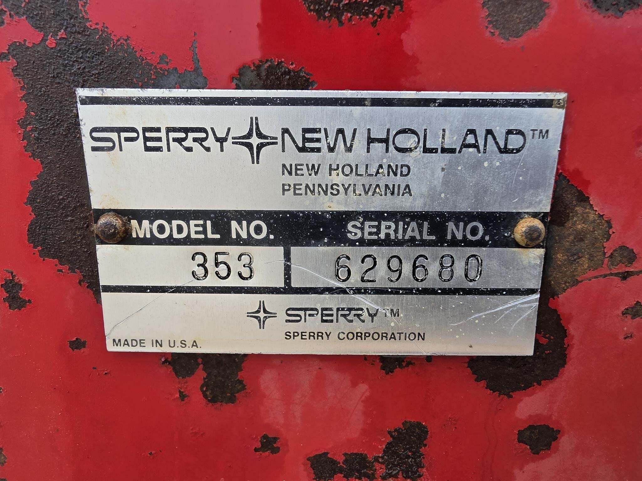 New Holland 353 Grinders and Mixer