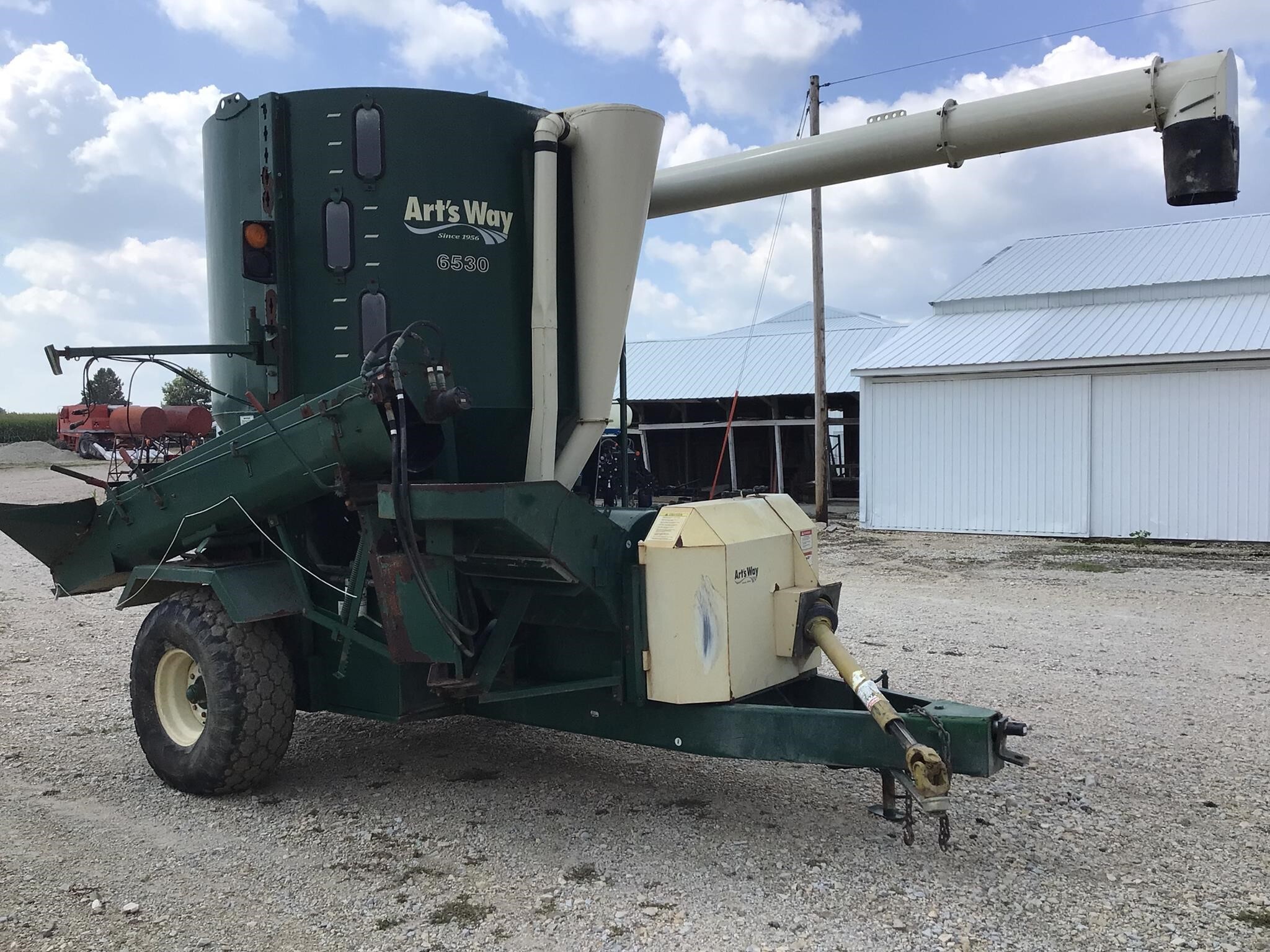 2016 Art's Way 6530 Grinders and Mixer
