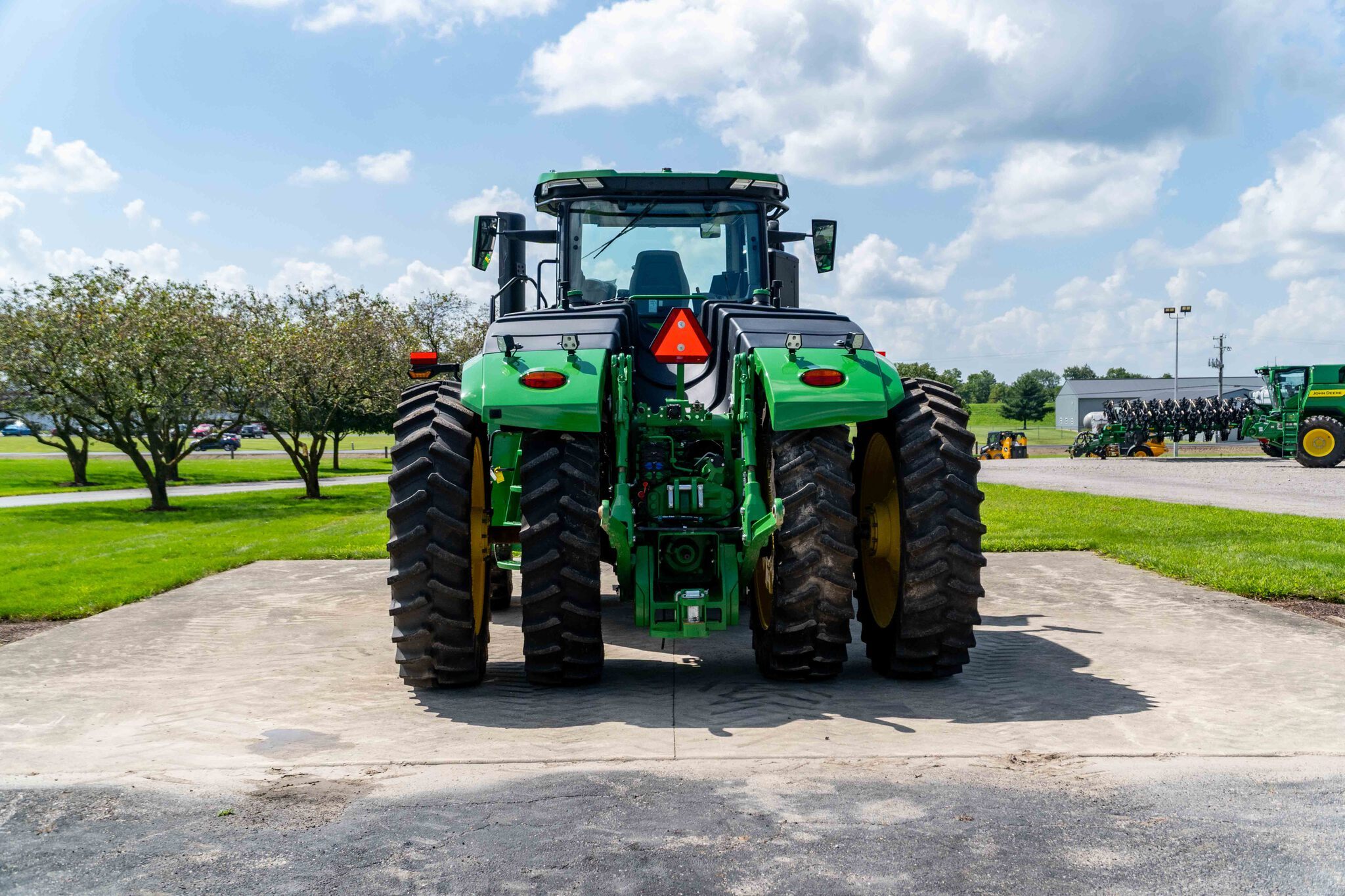 2025 John Deere 9R 440 Tractor