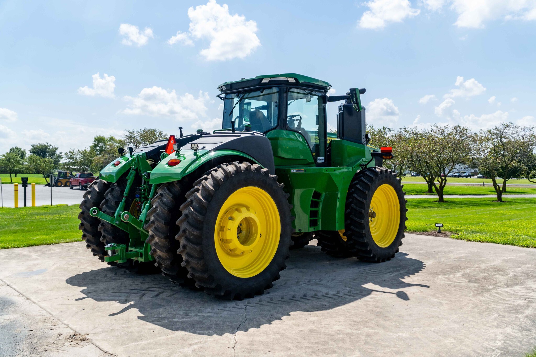 2025 John Deere 9R 440 Tractor