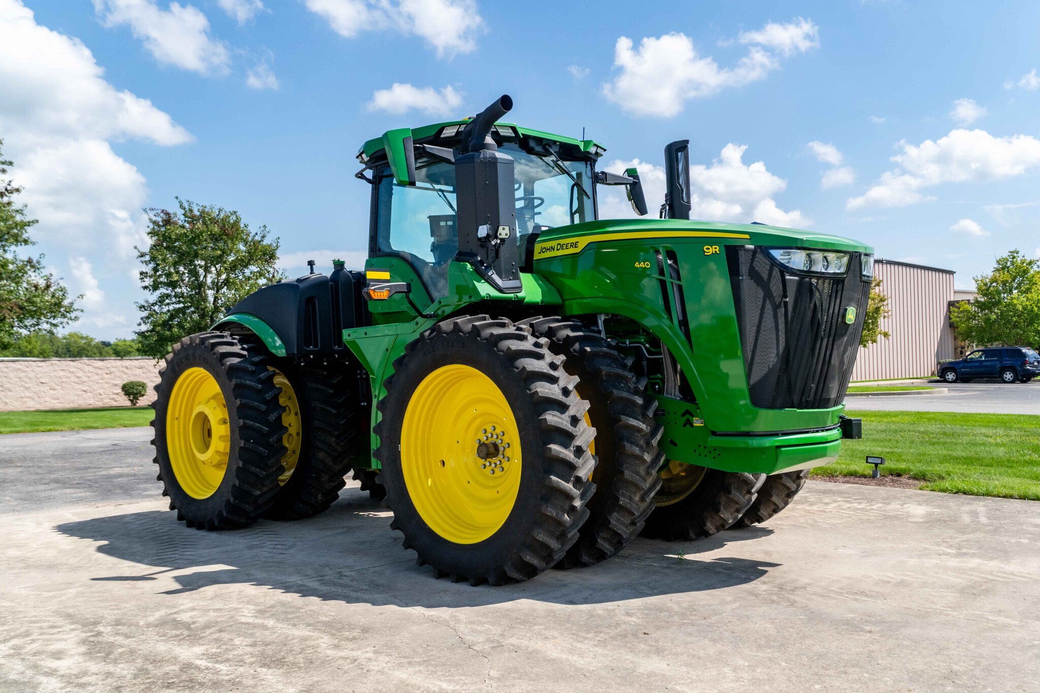 2025 John Deere 9R 440 Tractor