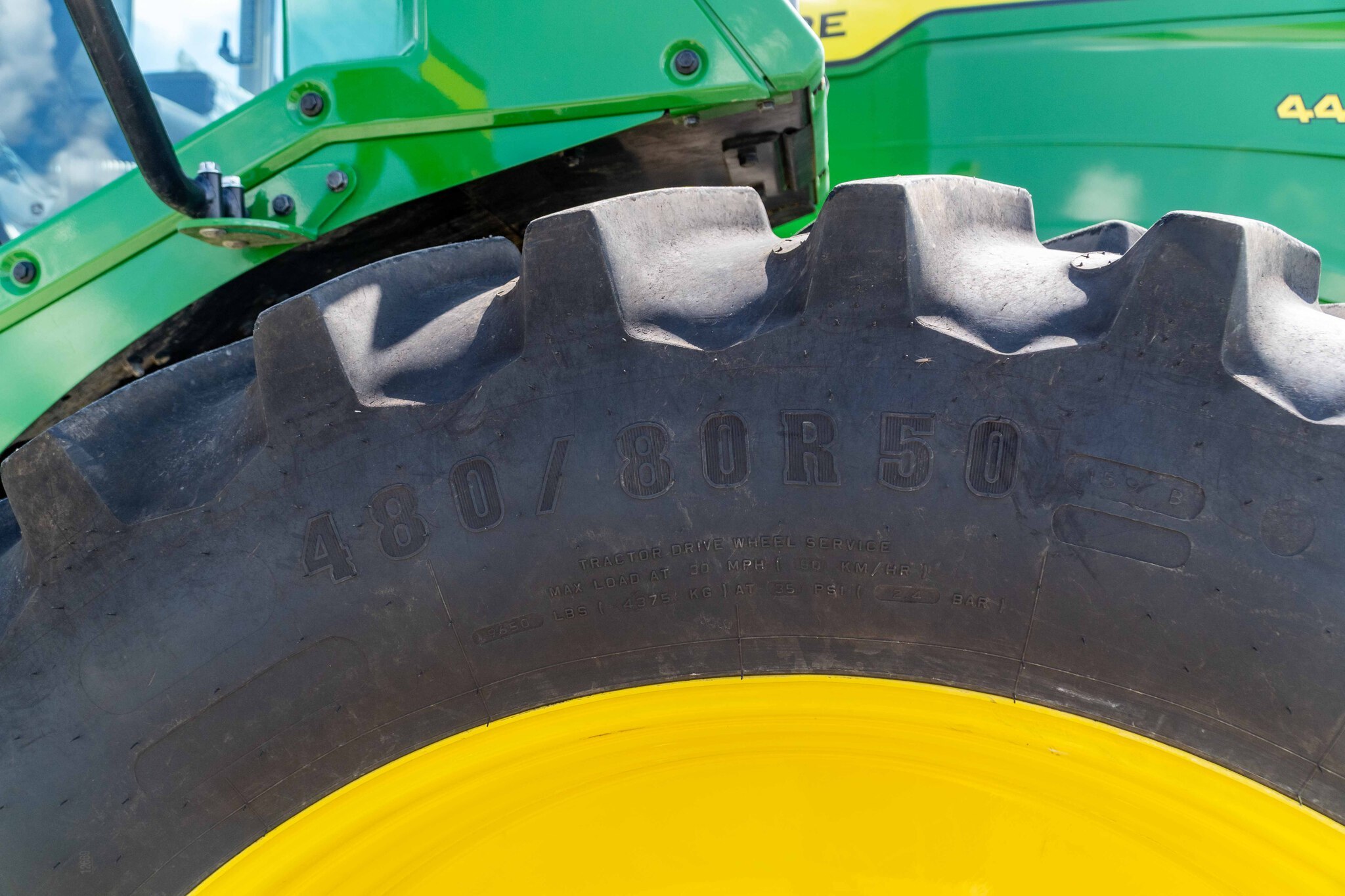 2025 John Deere 9R 440 Tractor