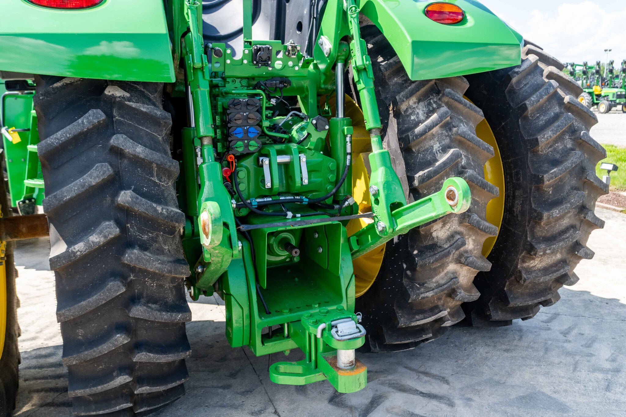 2025 John Deere 9R 440 Tractor