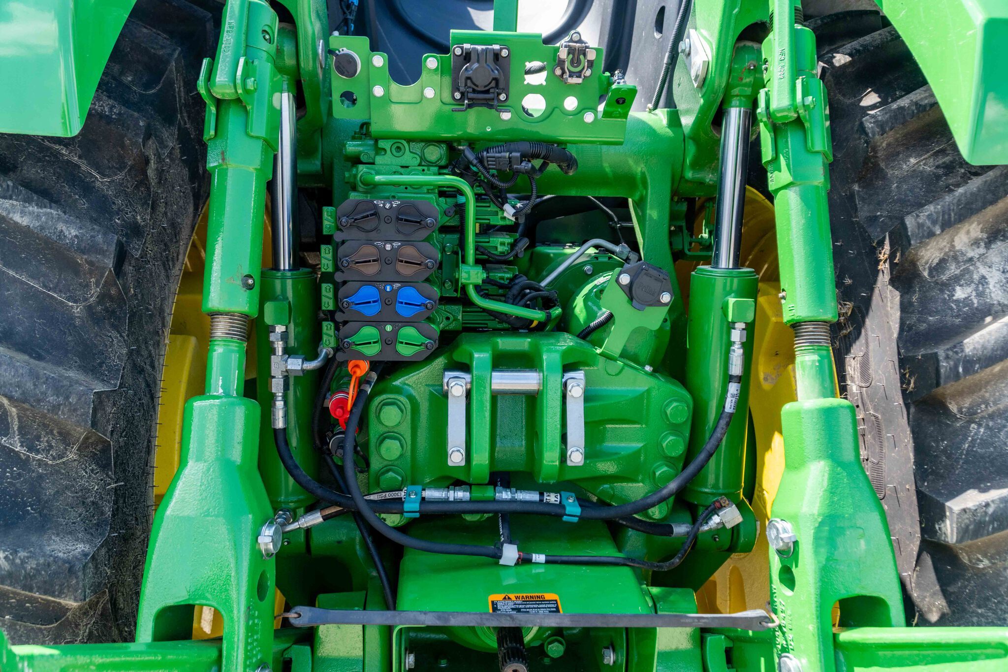 2025 John Deere 9R 440 Tractor