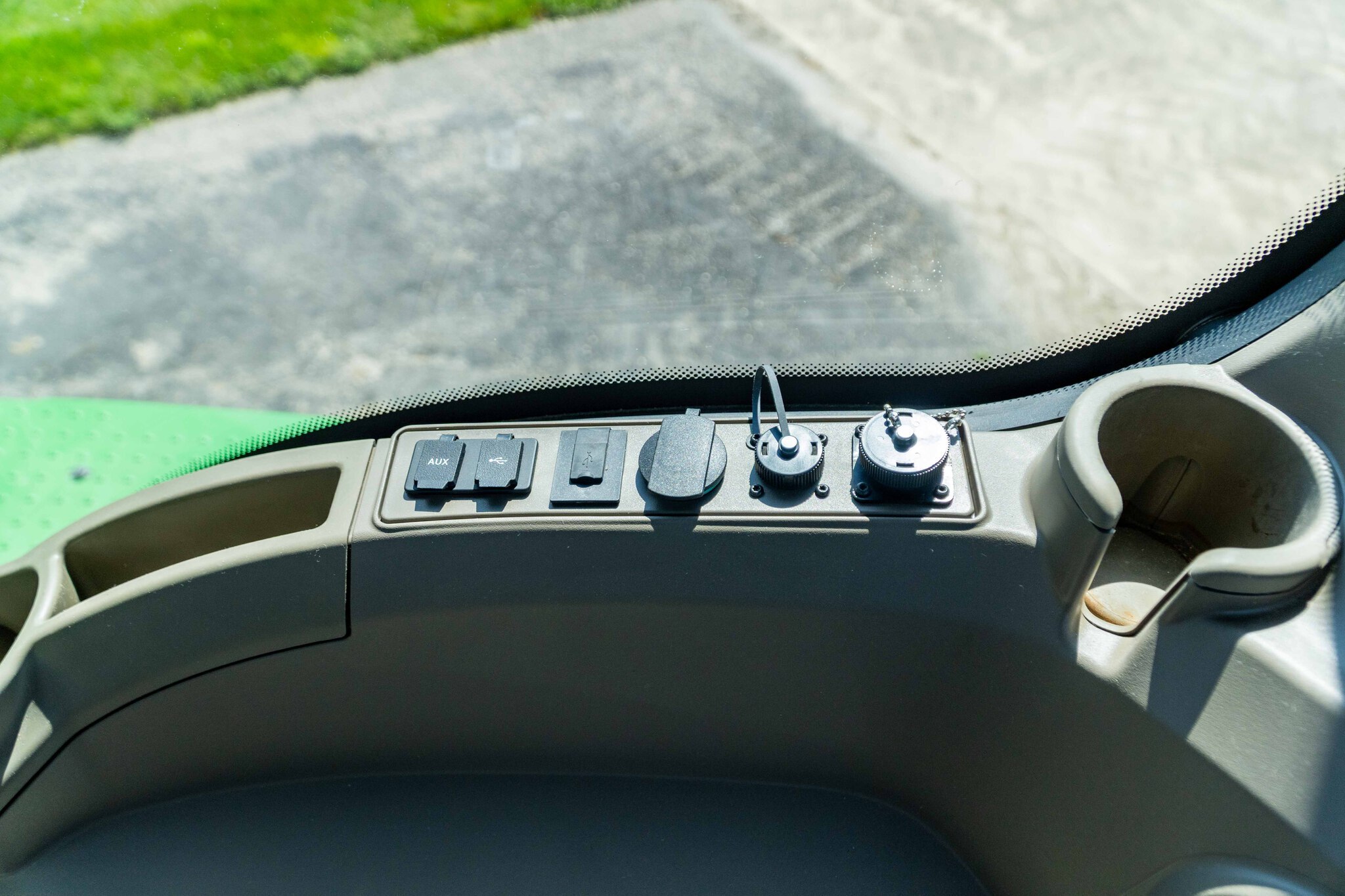 2025 John Deere 9R 440 Tractor