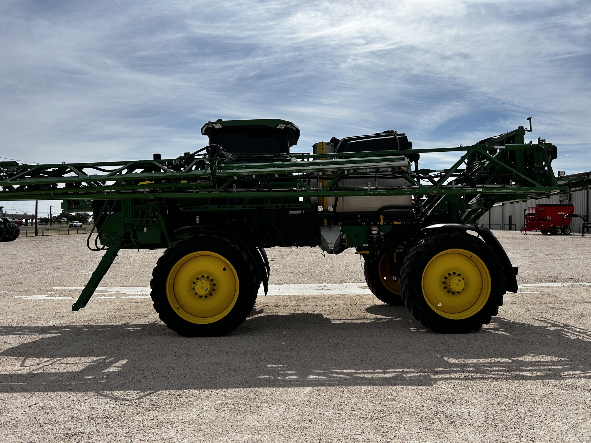 2022 John Deere 412R Self-Propelled Sprayer