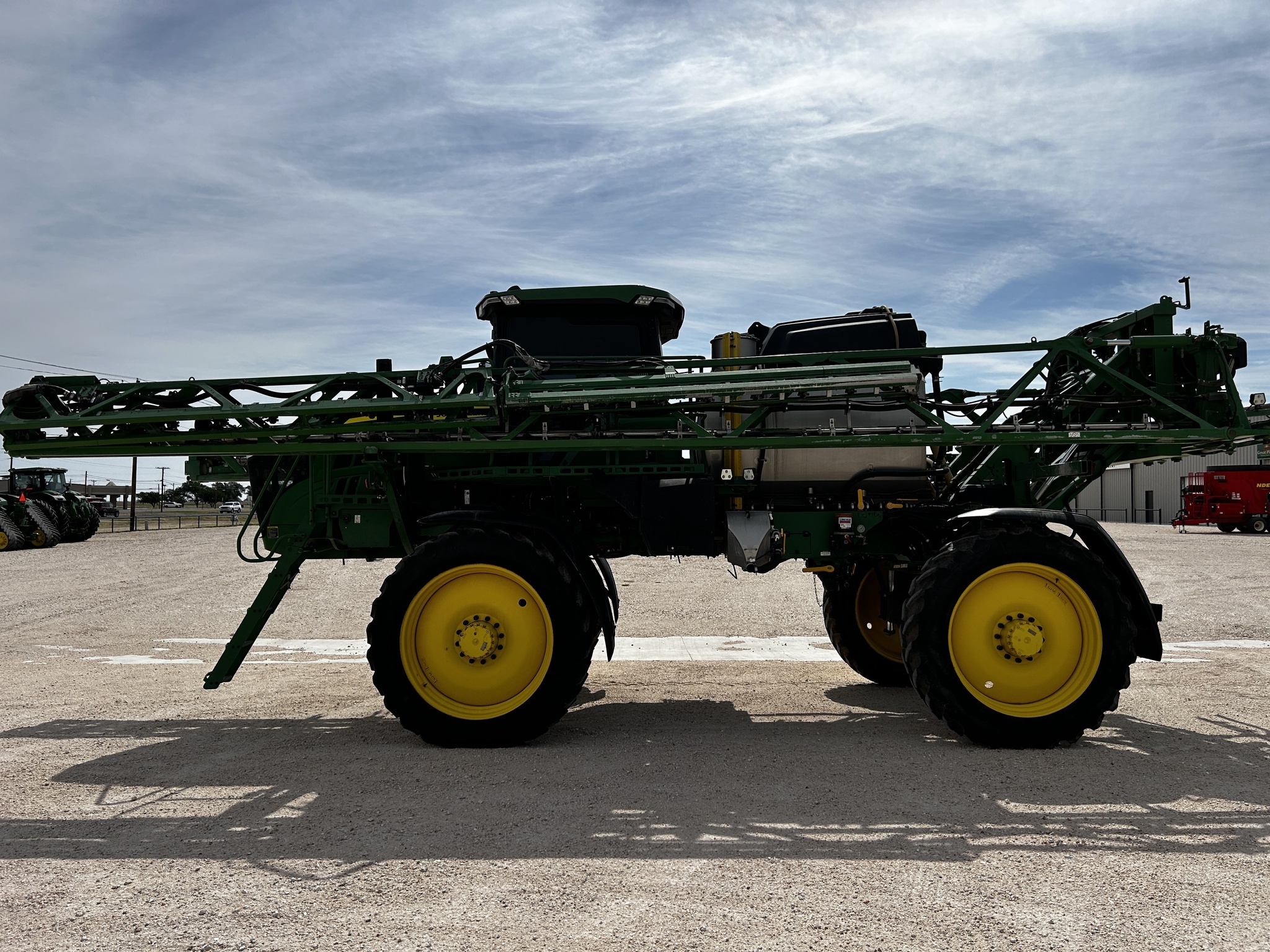 2022 John Deere 412R Self-Propelled Sprayer