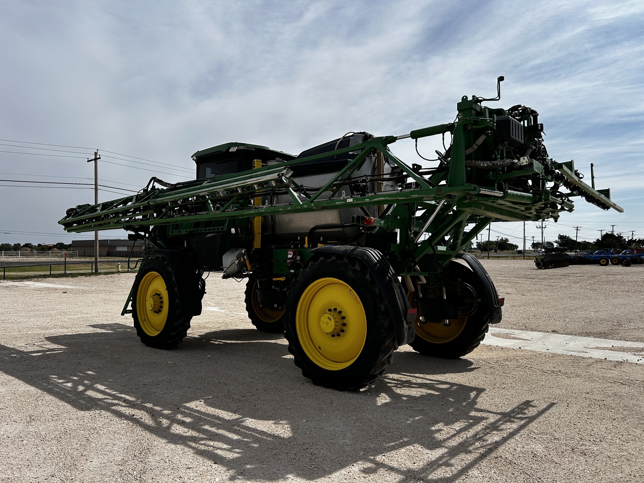 2022 John Deere 412R Self-Propelled Sprayer