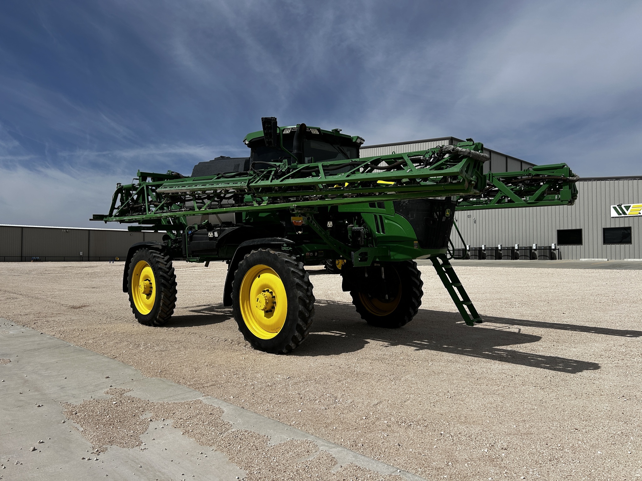 2022 John Deere 412R Self-Propelled Sprayer