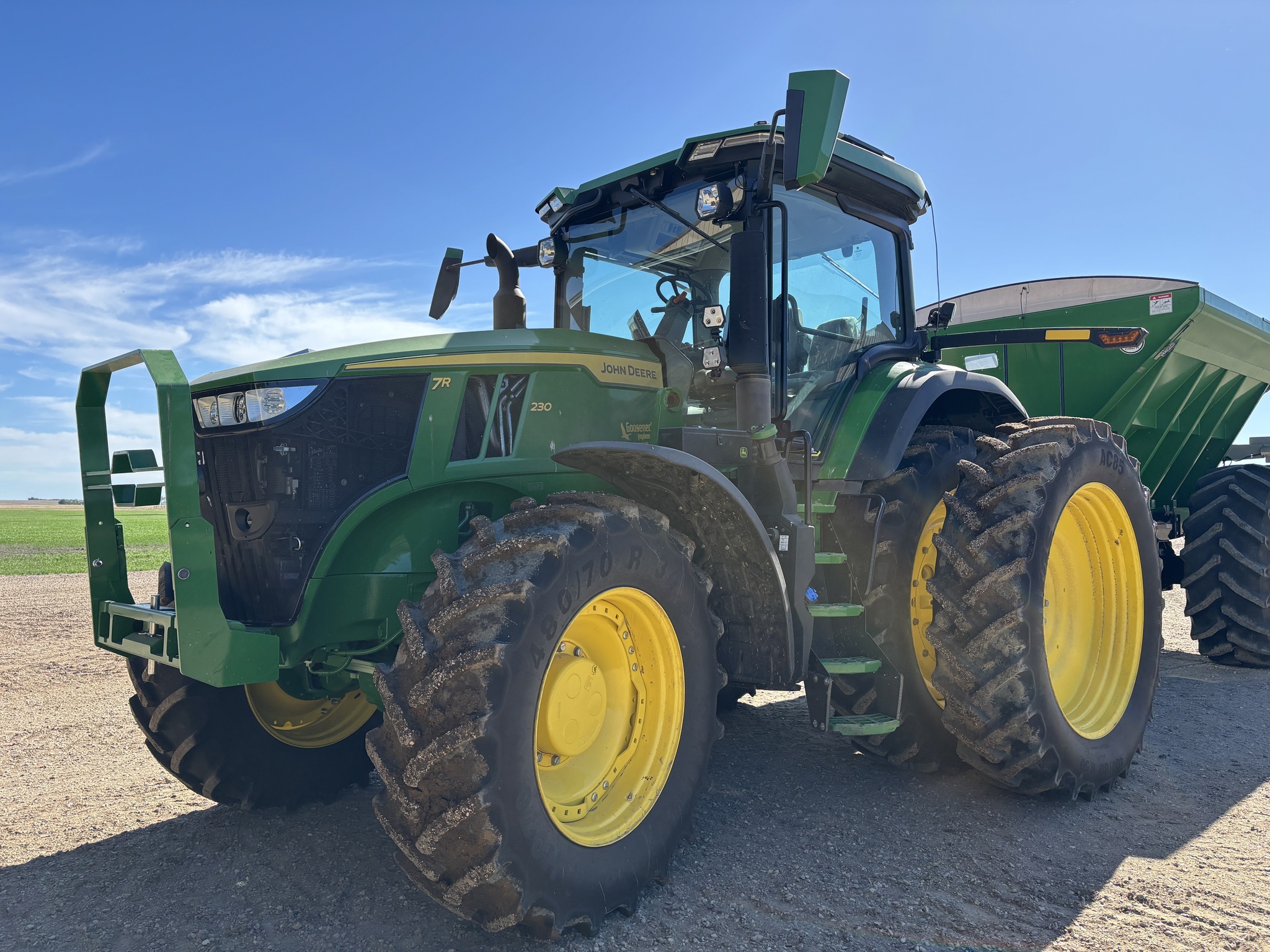 2025 John Deere 7R 230 Tractor