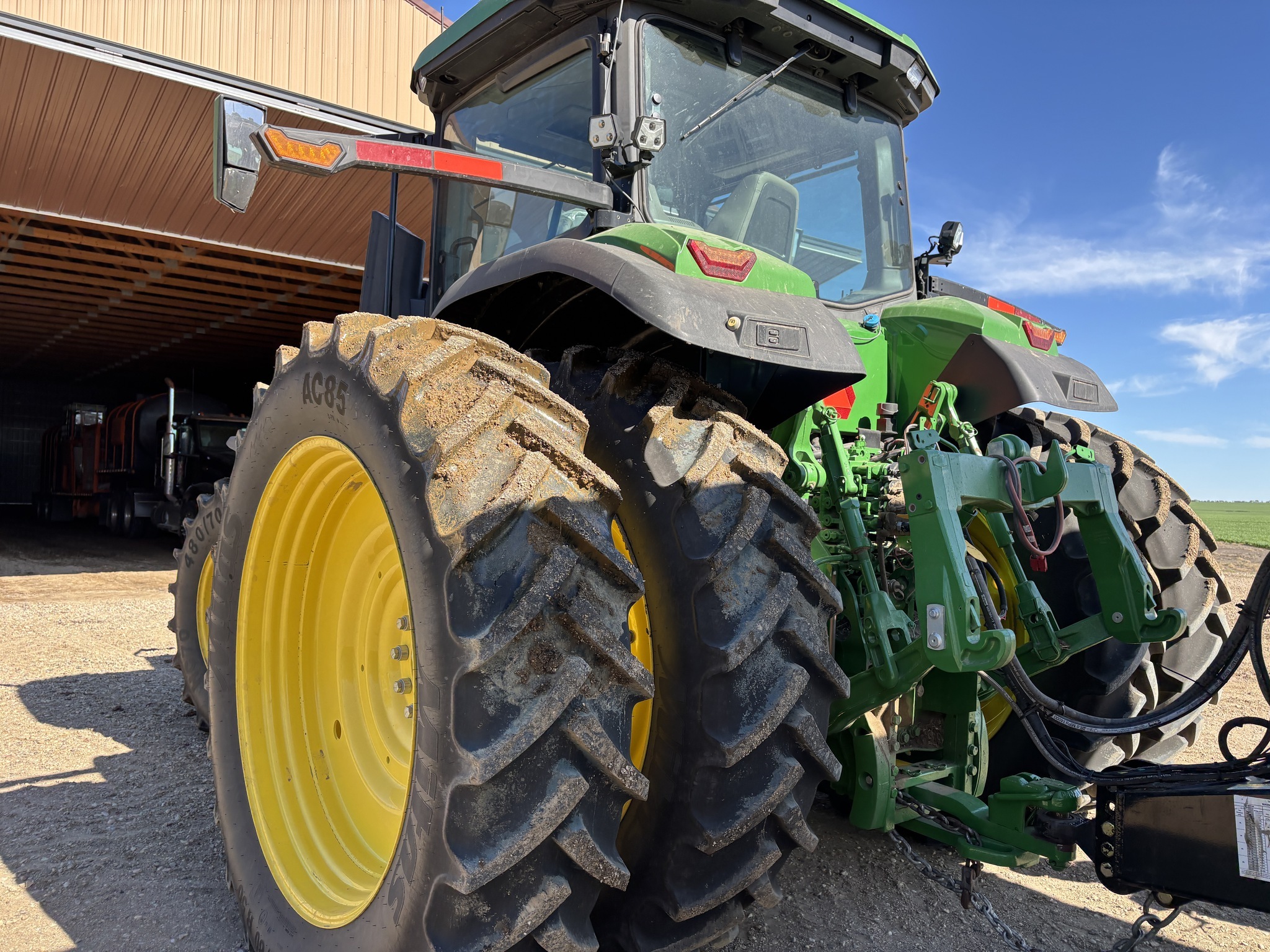 2025 John Deere 7R 230 Tractor