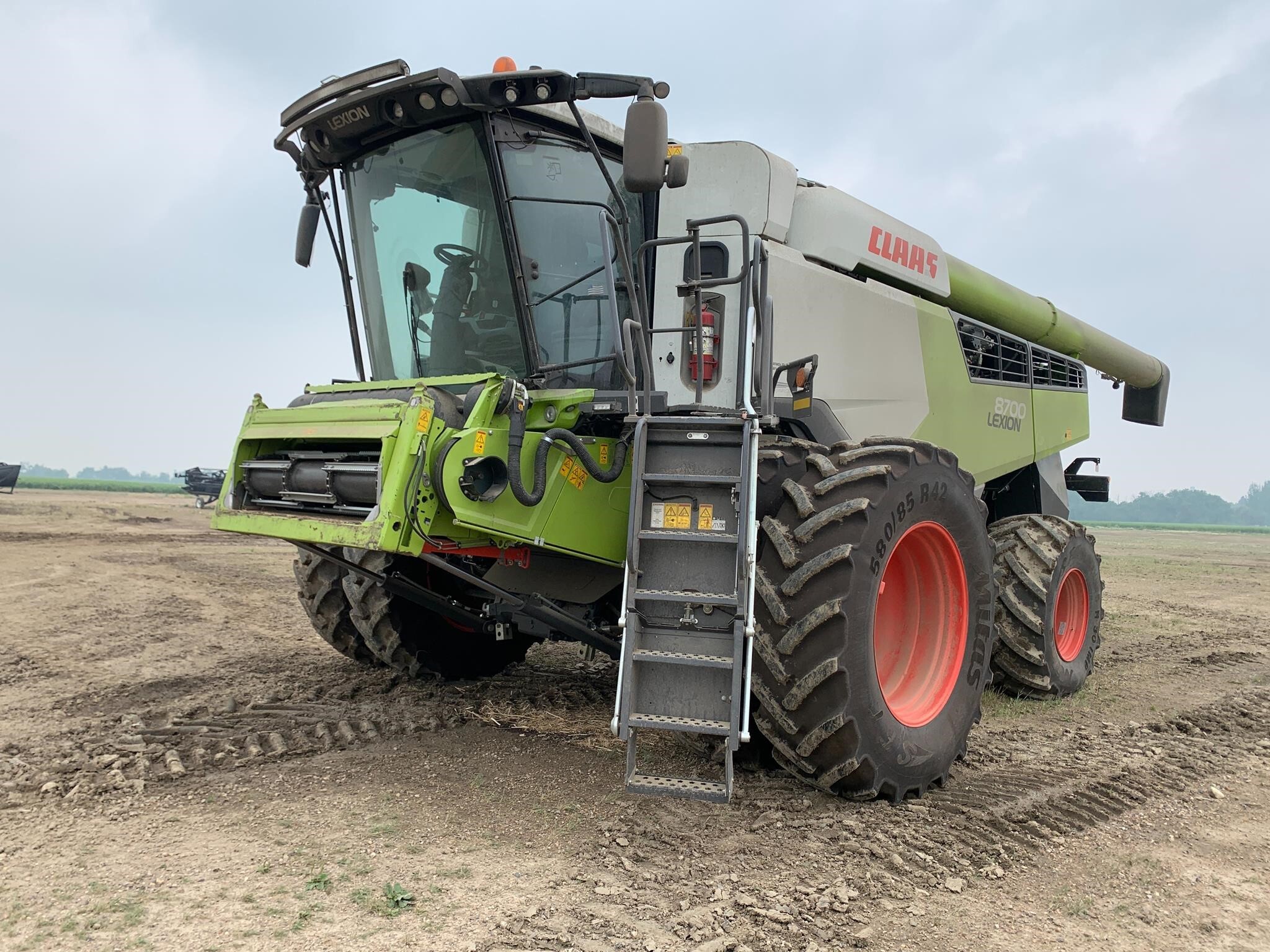 2022 Claas LEXION 8700 Combine